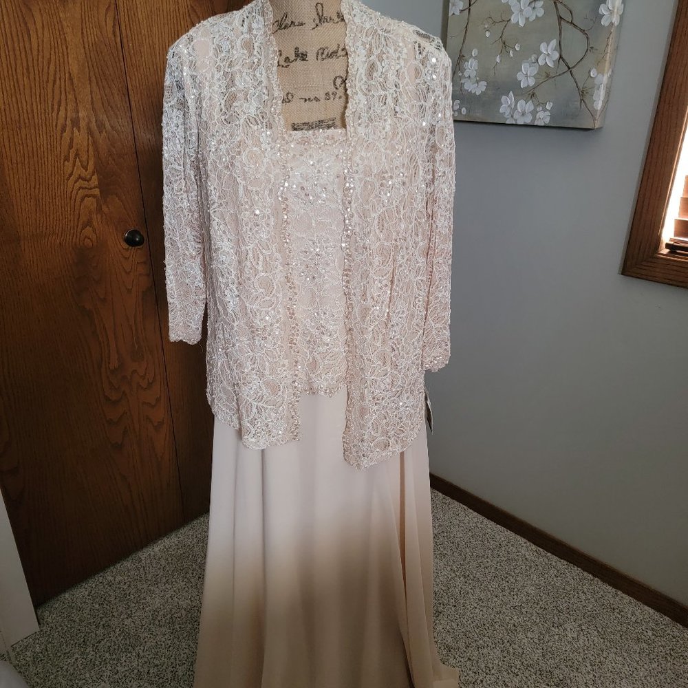 Emma Street Sparkly Champagne Mother of the Bride dress w/jacket size 16WP